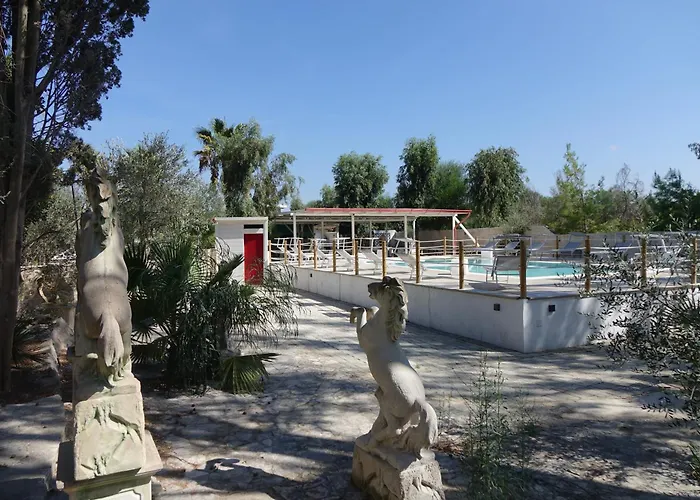Lägenhetshotell Giardini Sausari
