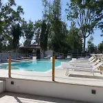 Ξενοδοχείο με διαμερίσματα Giardini Sausari
