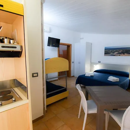 Aparthotel Giardini Sausari *