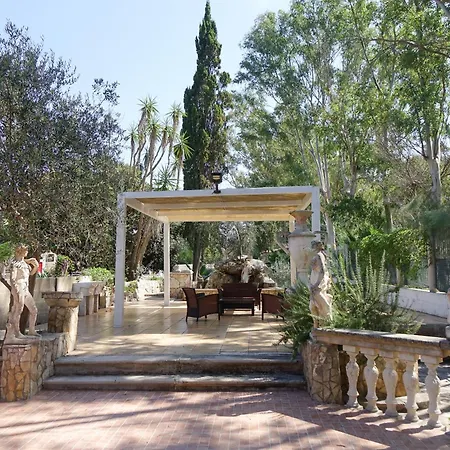 Giardini Sausari Ξενοδοχείο με διαμερίσματα 3*